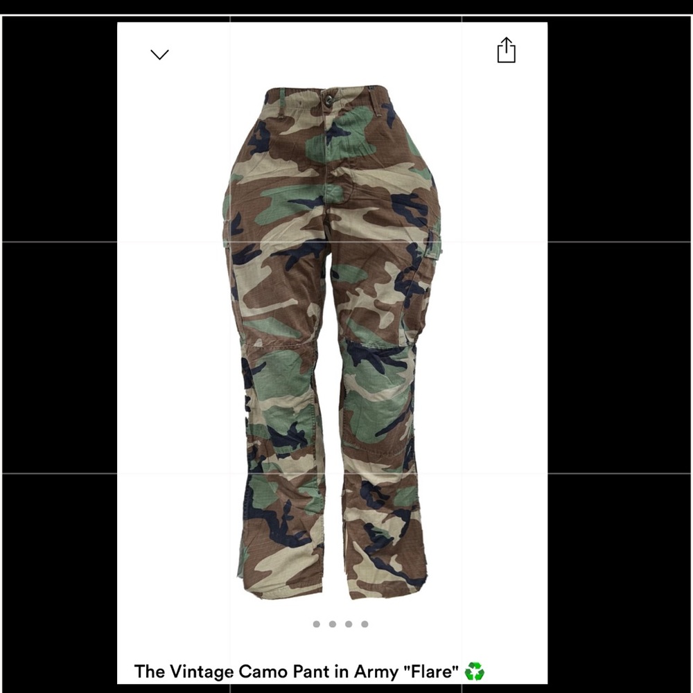 Babes flared Plus Size camo pants 👖size 2xl no stretch and they button up